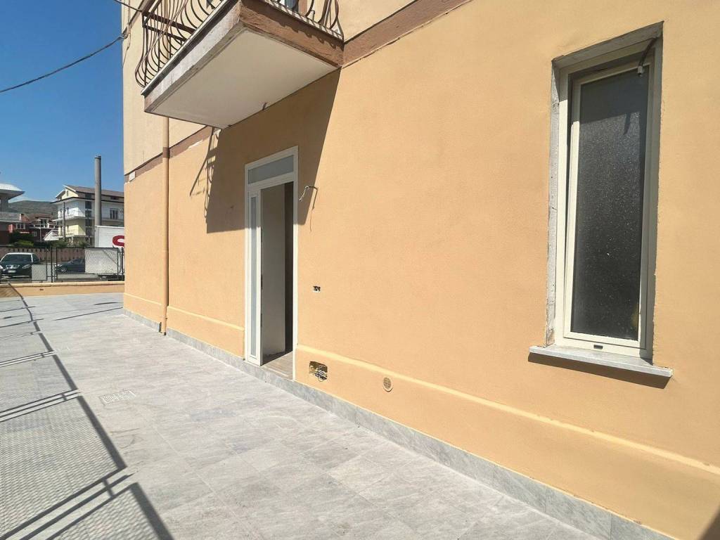Appartamento a Casapulla in Via Enrico De Nicola - Foto 4