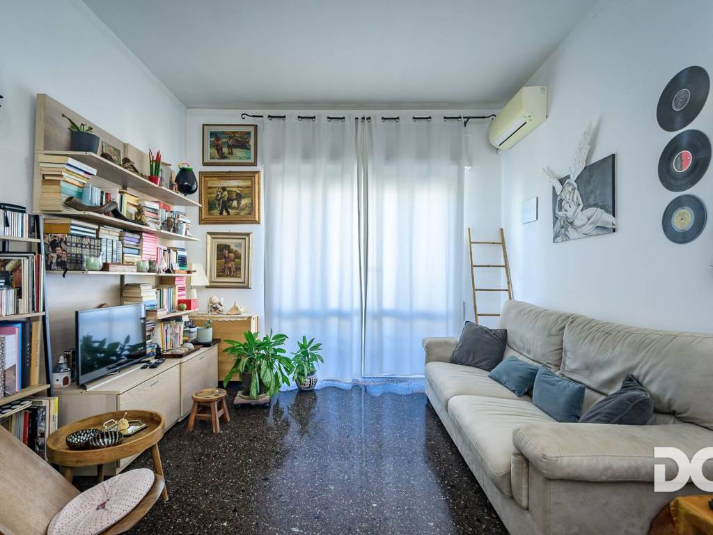 Appartamento a Albissola marina in Via Gioacchino Rossini - Foto 2