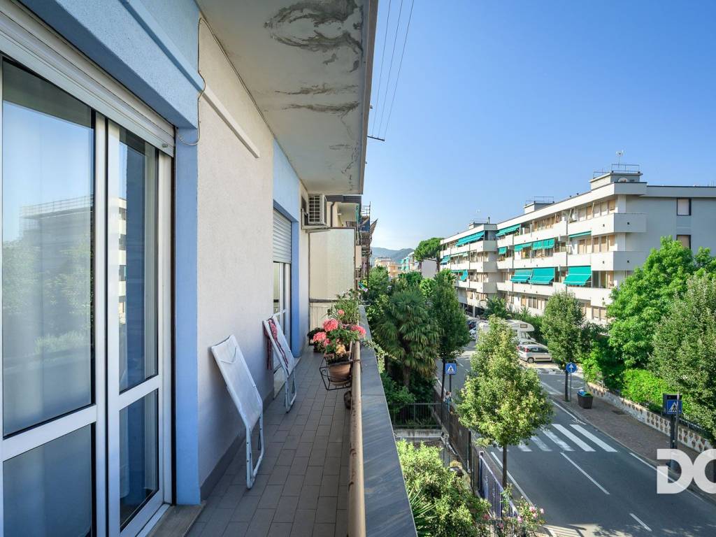Appartamento a Albissola marina in Via Gioacchino Rossini - Foto 5