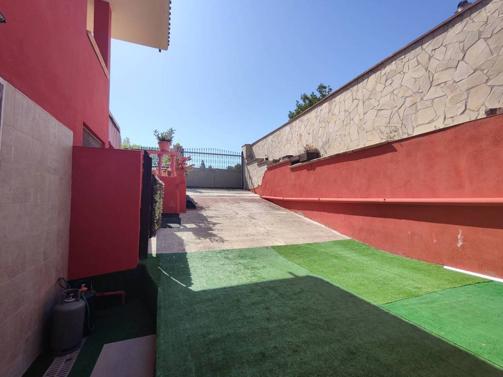 Villa a Cagliari in Via delle Rose, 106 - Foto 3