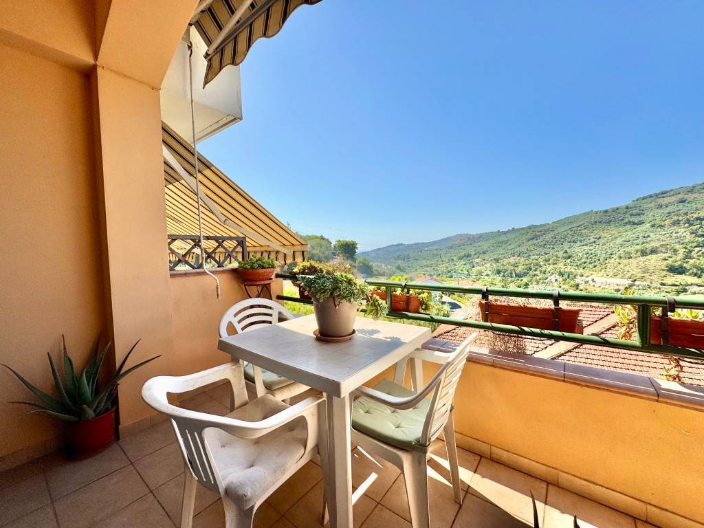 Appartamento a Imperia in Via Dolcedo, 234 - Foto 2