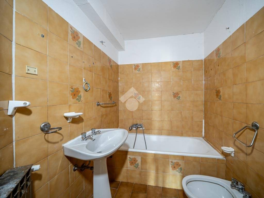 Appartamento a Castelvetro di modena in via Guglielmo Marconi, 39 - Foto 4