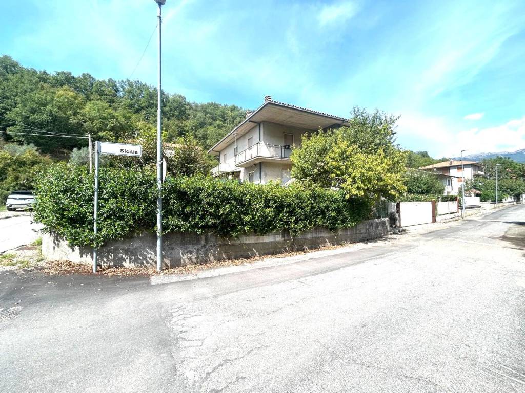 Villa a Rieti in Via Leonessa, 1 - Foto 4