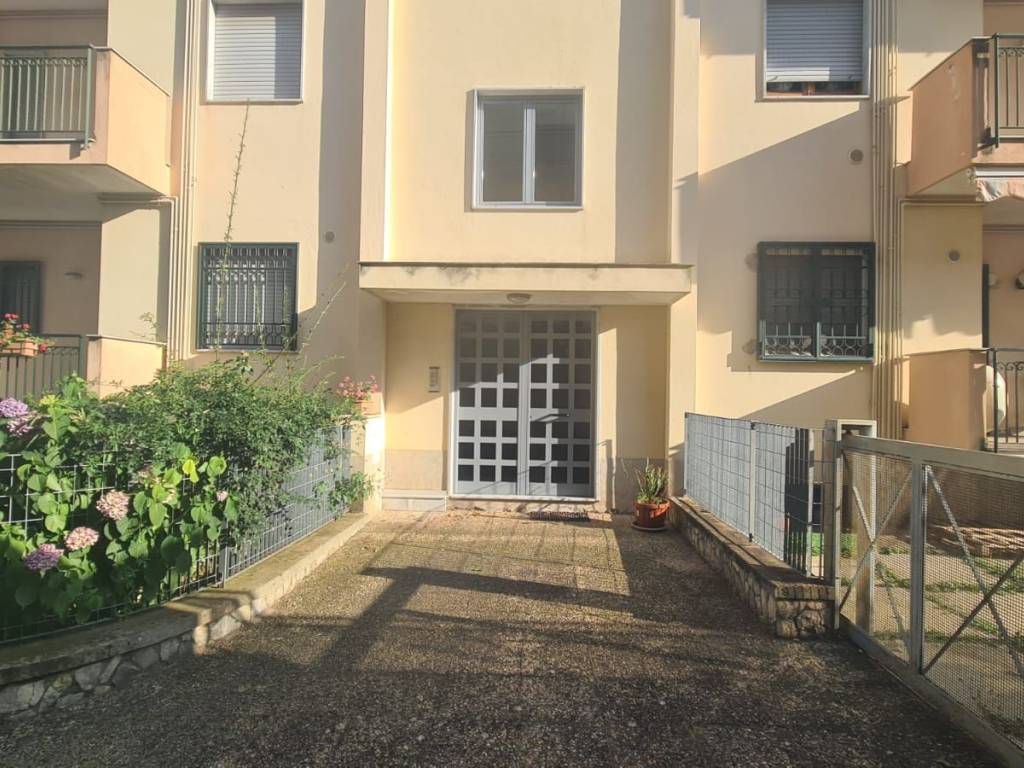 Attico / mansarda a San cipriano picentino in Via Acquara - Foto 3