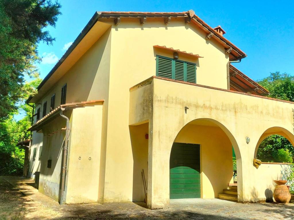 Villa a Castelfranco piandisco in Strada Provinciale della Castagneta - Foto 4