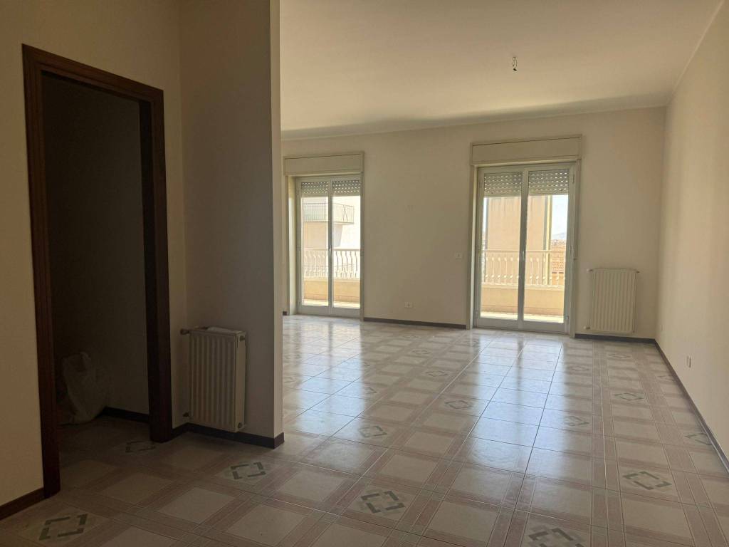 Appartamento a Caltanissetta in Viale Sicilia, 8 - Foto 2