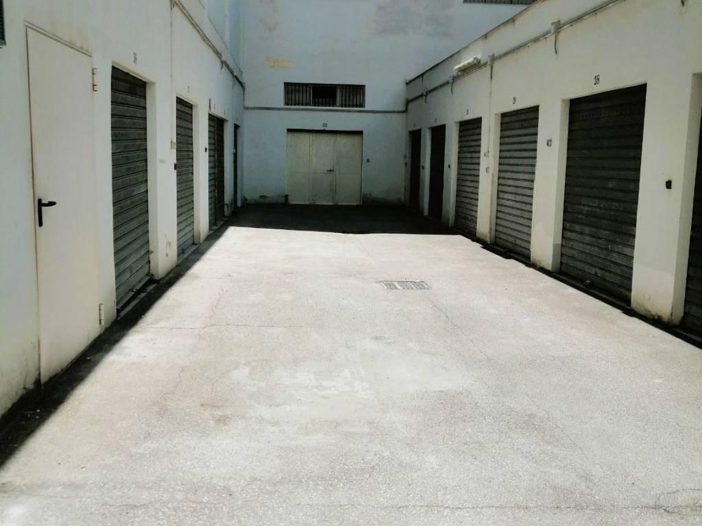 Box / garage a Foggia in Via dei Carbonari Dauni, 6 - Foto 4