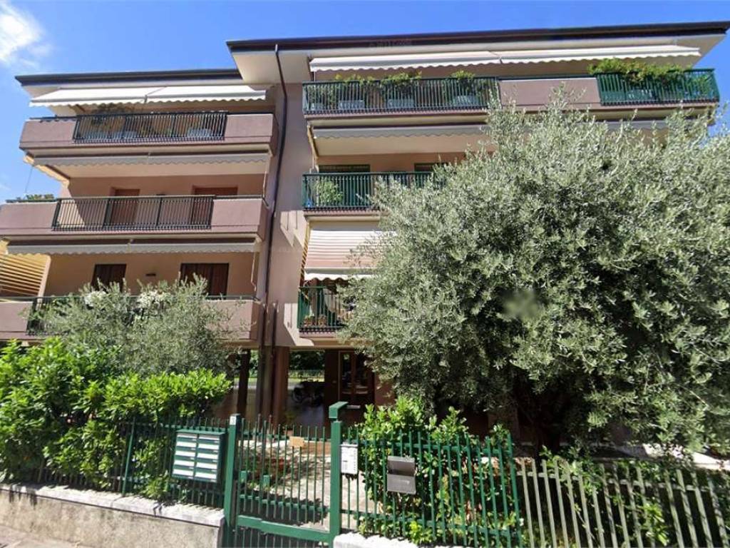 Appartamento a Verona in via Alfredo Catalani, 3 - Foto 2