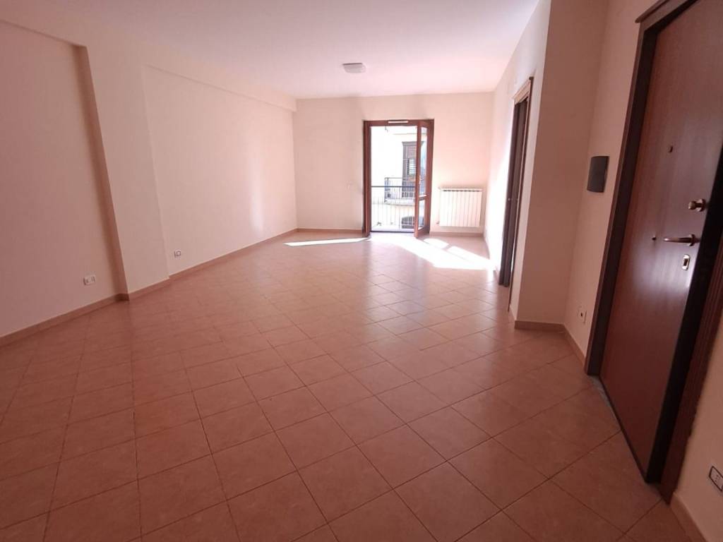 Appartamento a Avellino in Via Commendator Francesco Giancola, 32 - Foto 3