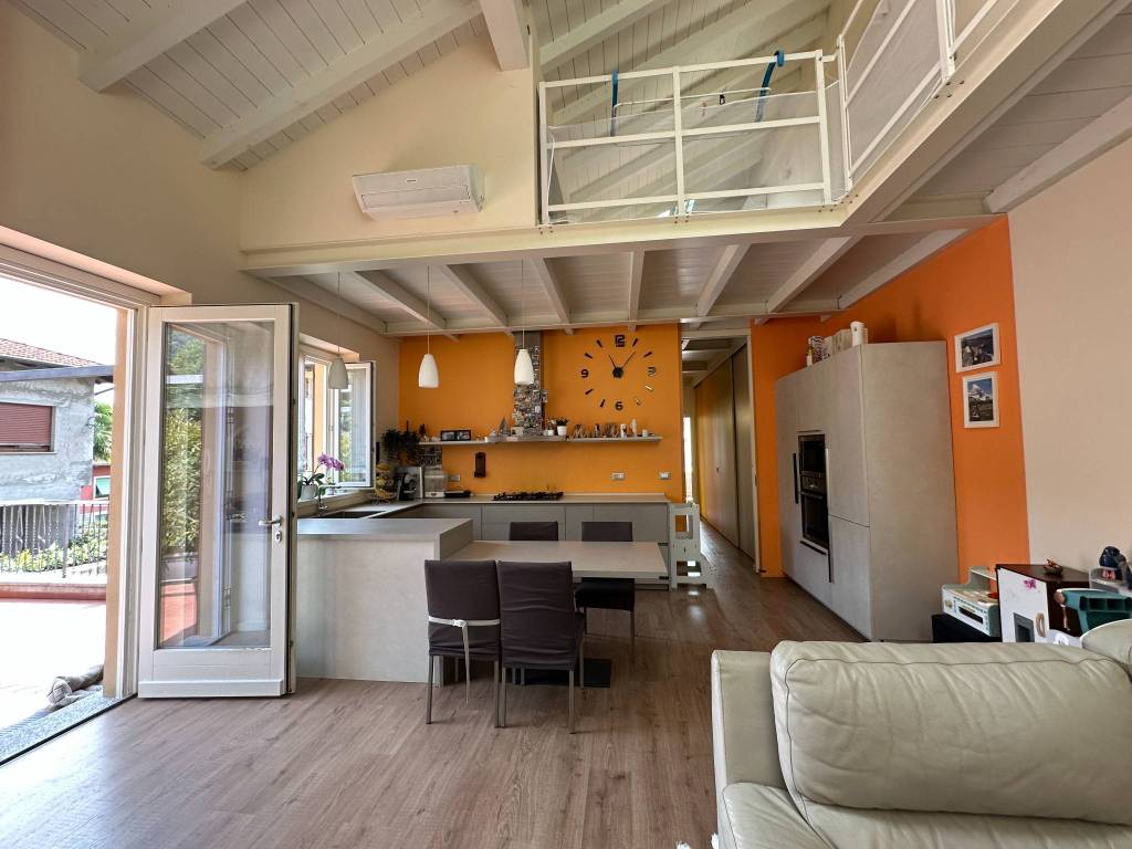 Villa a Lesa in Via alle Zappe, 14 - Foto 5