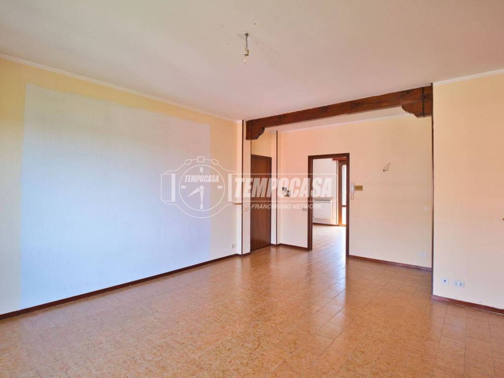 Appartamento a Cameri in Strada Privata Gran Sasso - Foto 5
