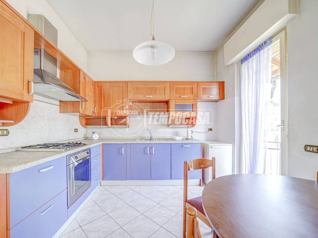 Villa a Samarate in Via Ferrario Ercole - Foto 5