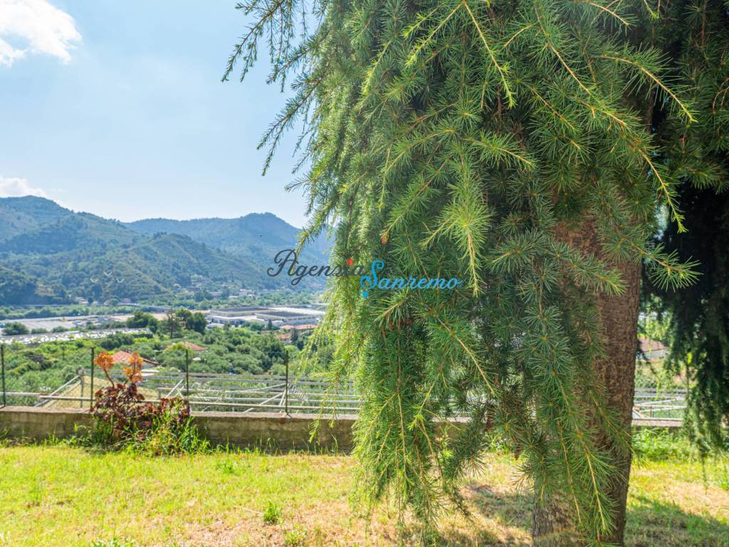 Villa a Ventimiglia in Via alla Stazione, 23 - Foto 4
