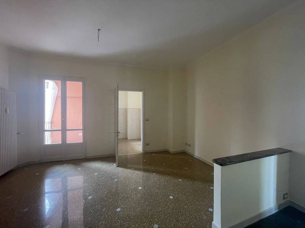Appartamento a Asti in Piazza Medaglie d'Oro - Foto 2