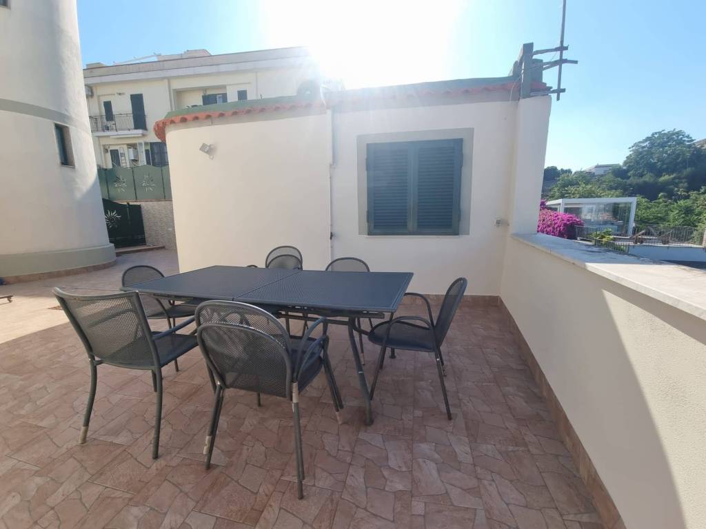 Villa a Bacoli in Via Orazio - Foto 4
