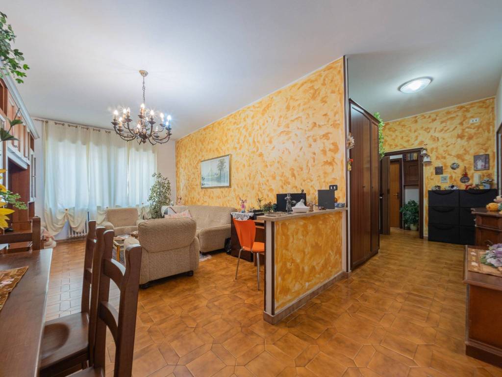 Appartamento a Asti in Via Giacomo Puccini, 35 - Foto 2