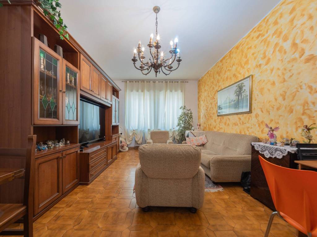 Appartamento a Asti in Via Giacomo Puccini, 35 - Foto 3