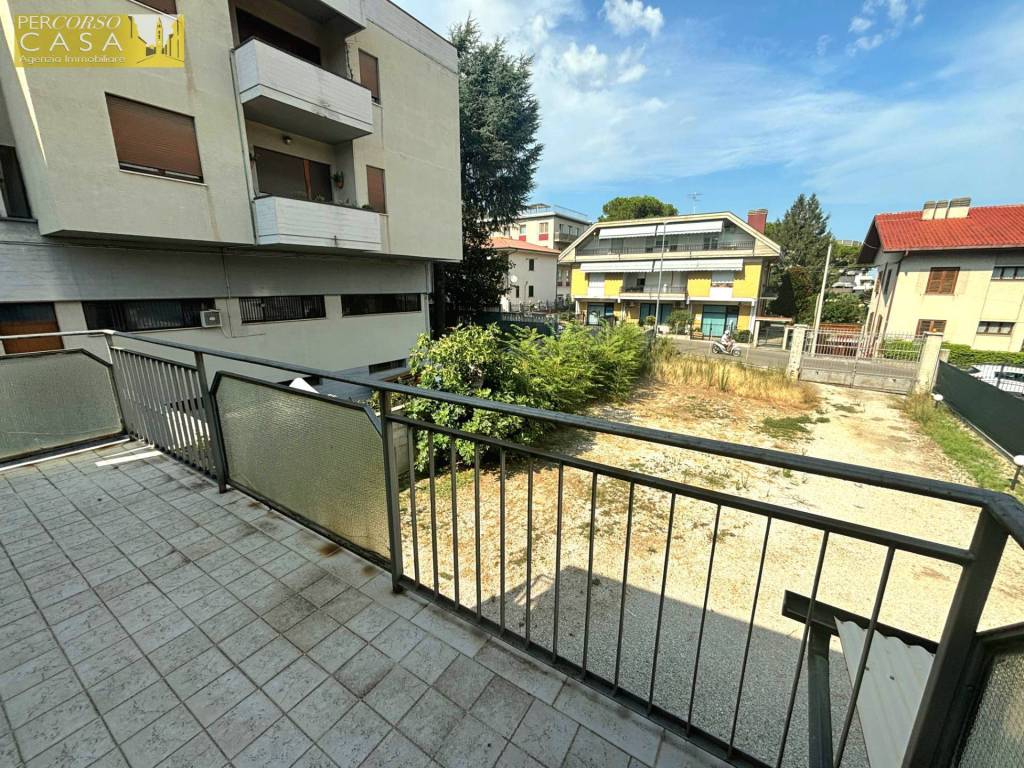 Appartamento a Teramo in Viale Crispi, 237 - Foto 5