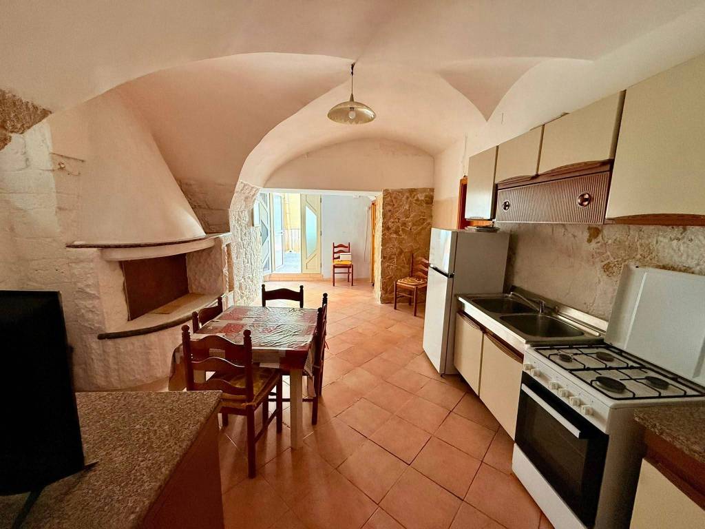 Casa indipendente a Cassano delle murge in Via Cesare Battisti - Foto 5