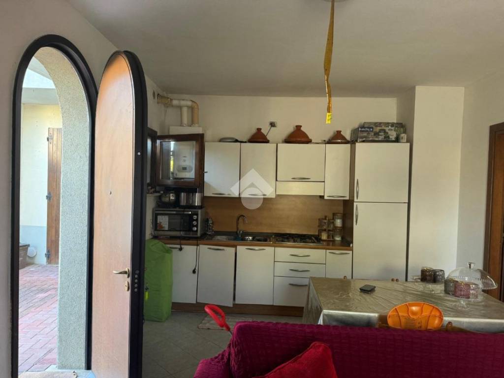 Appartamento a Castiglione delle stiviere in Via Bernardo Ordanino, 46 - Foto 2
