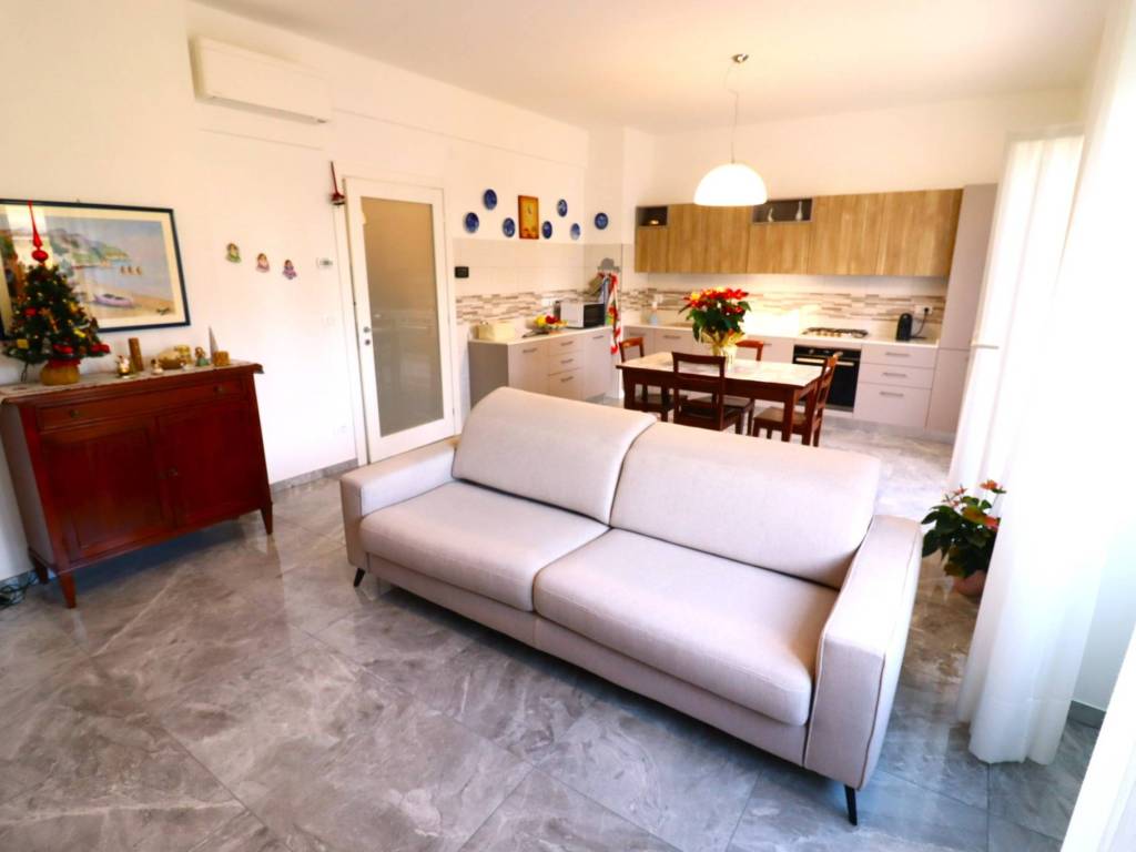 Appartamento a Loano in Via Cesarea - Foto 3