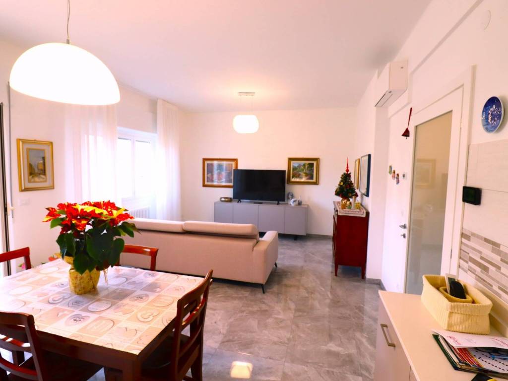 Appartamento a Loano in Via Cesarea - Foto 4