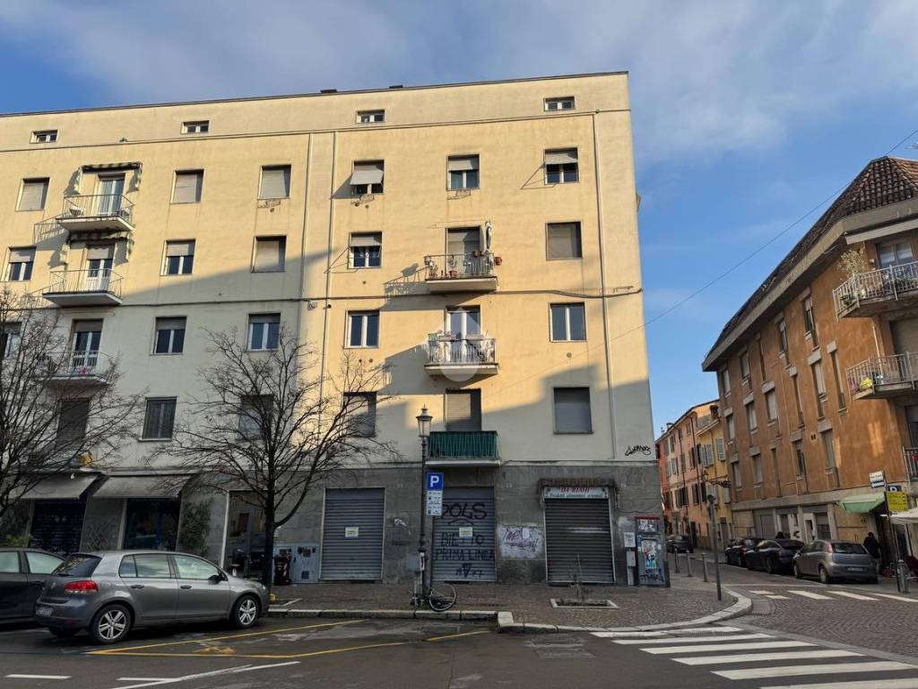 Immobile a Parma in Negozio Piazza Guido Picelli, 9 - Foto 2