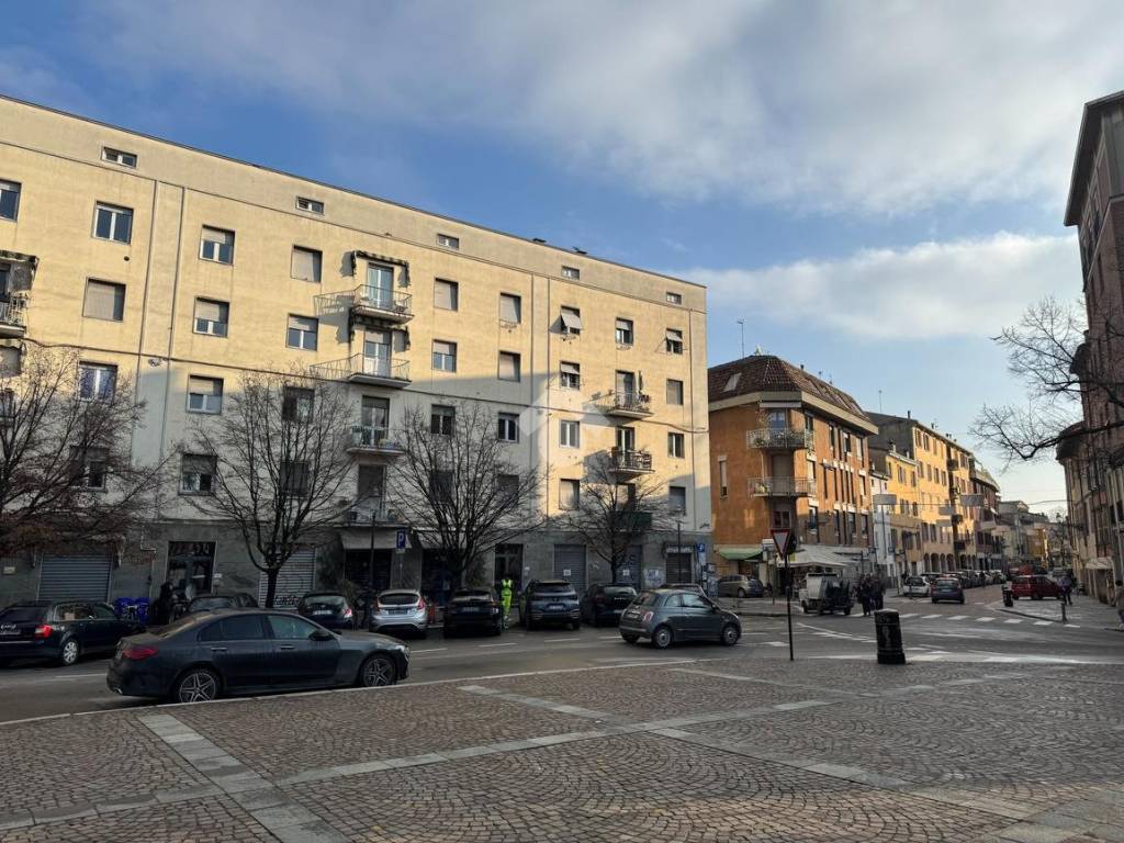 Immobile a Parma in Negozio Piazza Guido Picelli, 9 - Foto 4