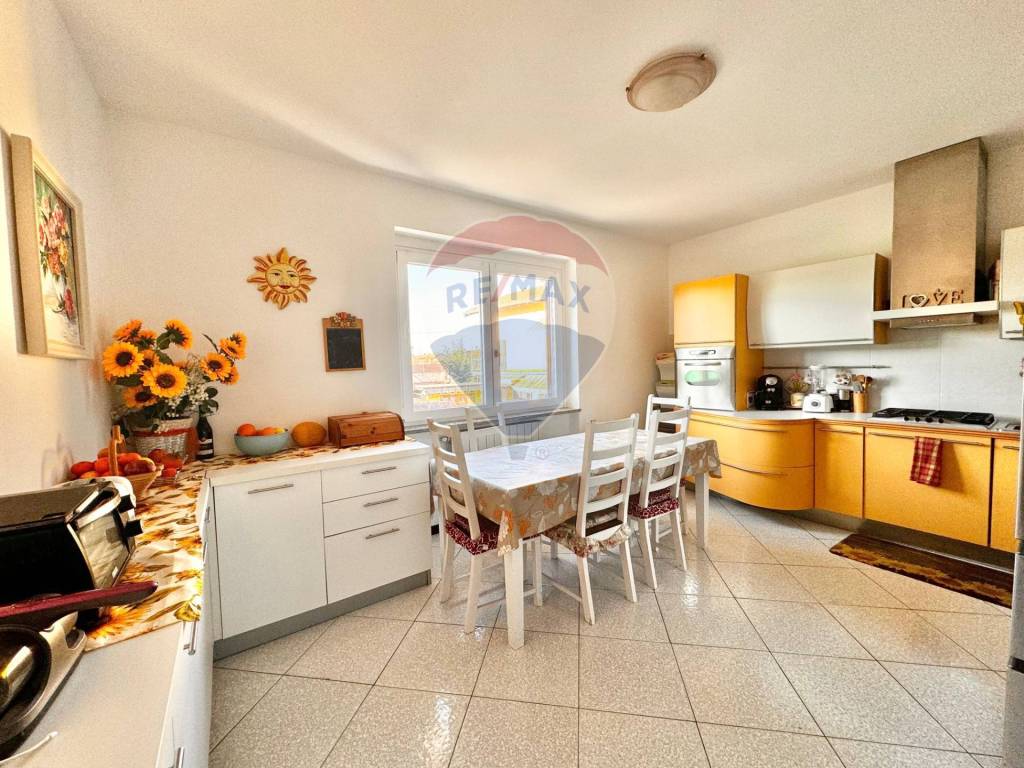 Appartamento a Castelletto sopra ticino in via Aronco, 45 - Foto 5