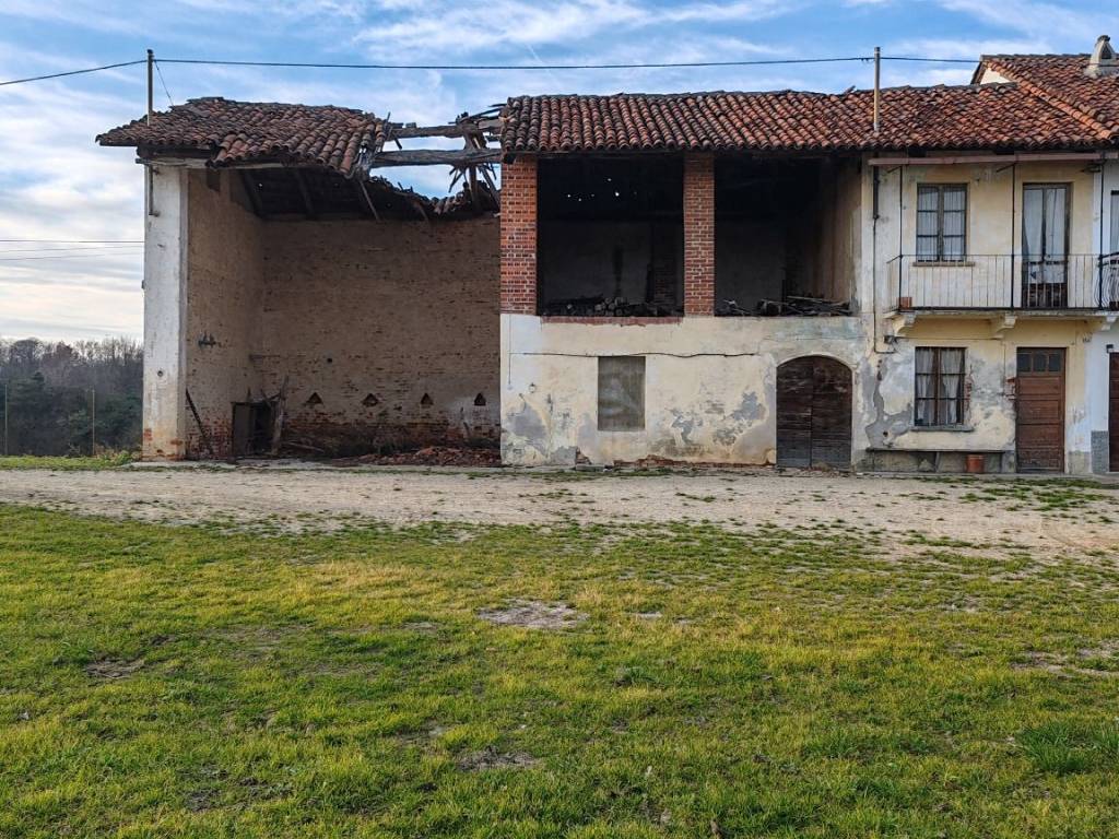 Rustico / casale a Monteu roero in Frazione San Grato - Foto 2