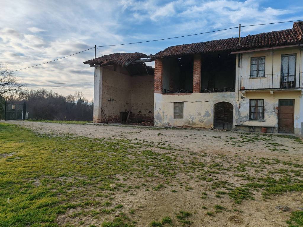 Rustico / casale a Monteu roero in Frazione San Grato - Foto 5