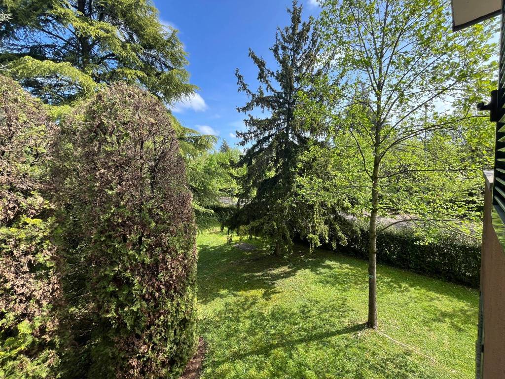 Appartamento a Sirmione in Viale Giuseppe Verdi, 8 - Foto 2