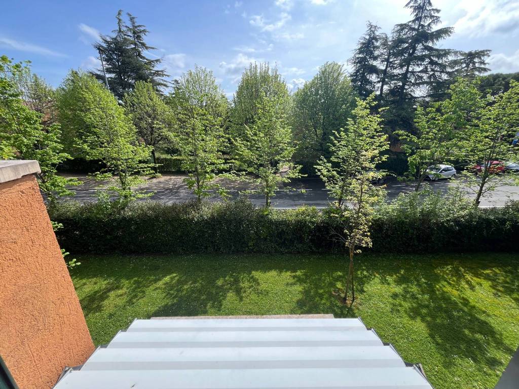 Appartamento a Sirmione in Viale Giuseppe Verdi, 8 - Foto 4