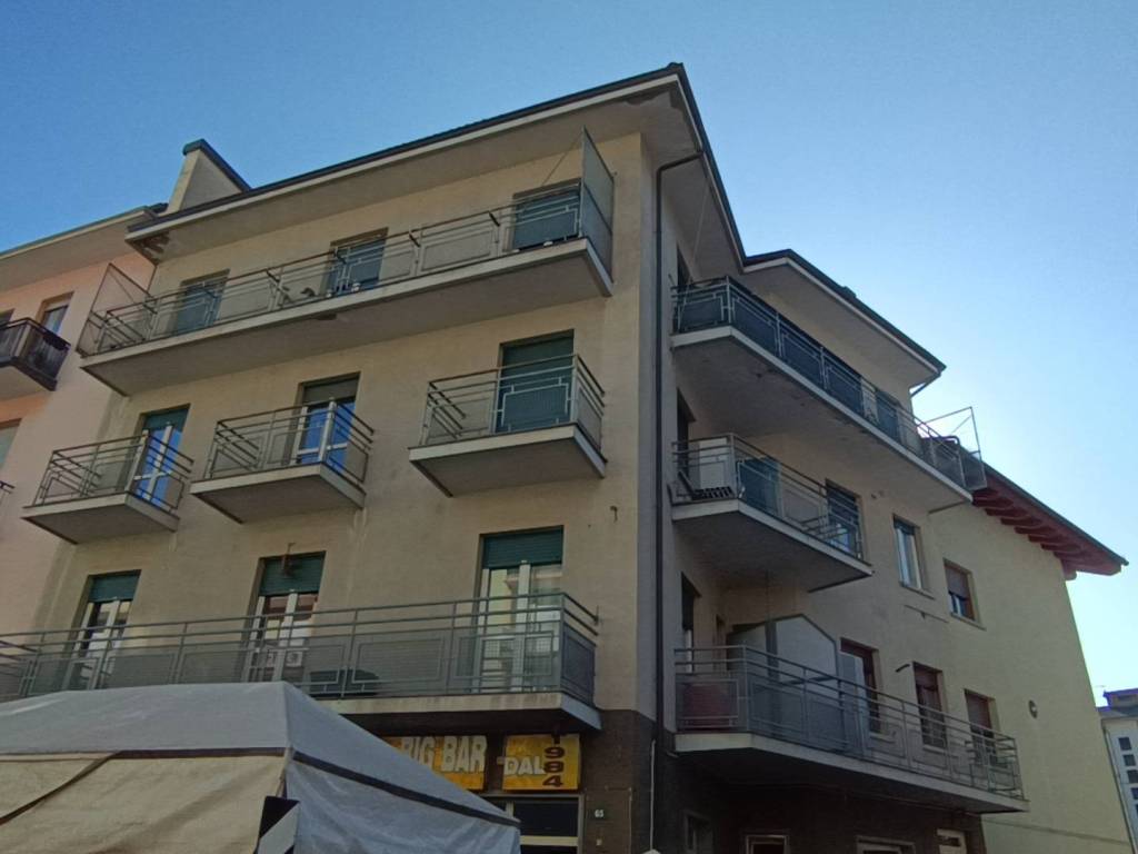 Appartamento a Aosta in Viale Conte Eduard Crotti - Foto 2