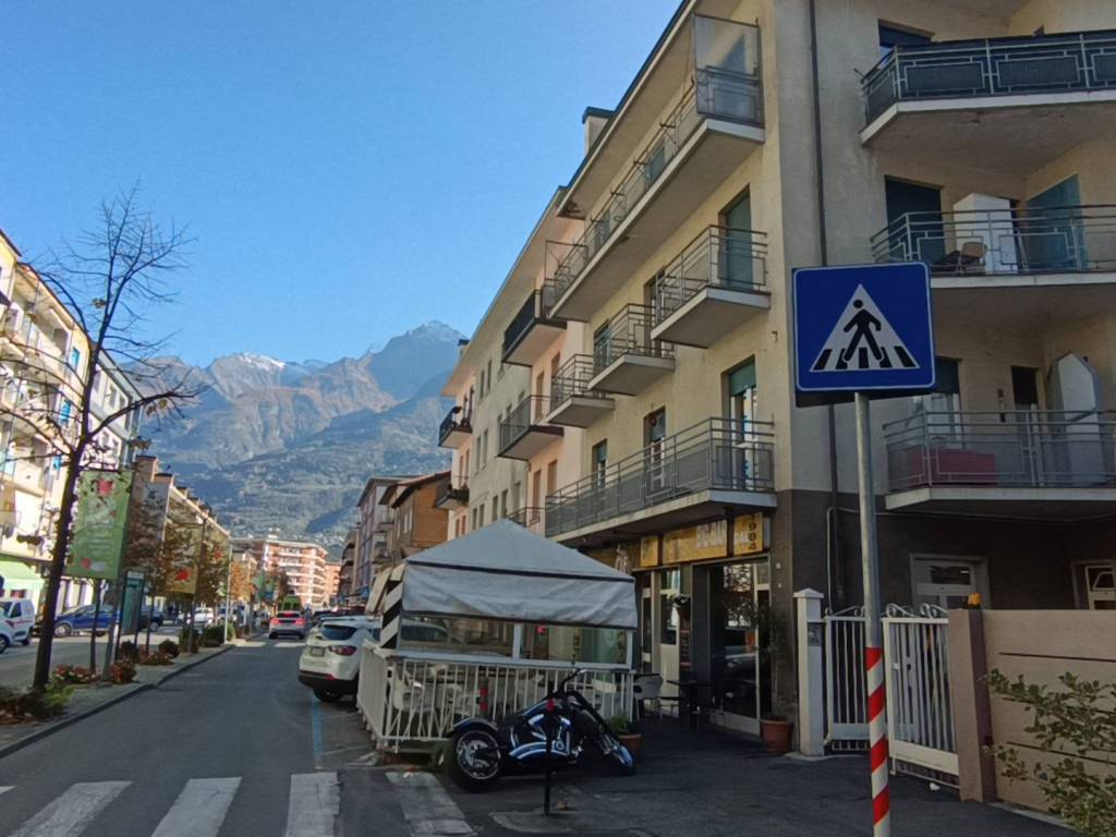 Appartamento a Aosta in Viale Conte Eduard Crotti - Foto 4