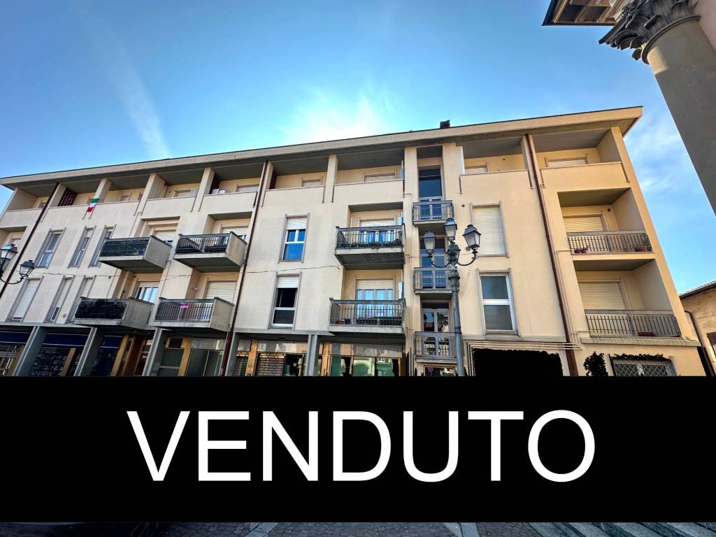 Appartamento a Pontirolo nuovo in Piazza Guglielmo Marconi, 13 - Foto 1