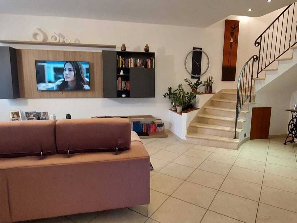 Casa indipendente a Asciano in via belvedere - Foto 2