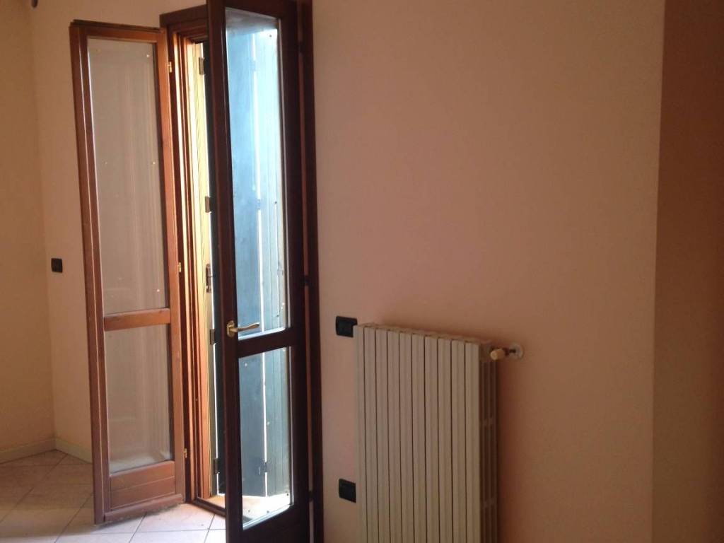 Appartamento a Viadana in Piazza dalla Chiesa Carlo Alberto - Foto 3