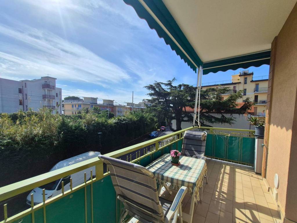 Appartamento a Ceriale in Via Aurelia - Foto 4