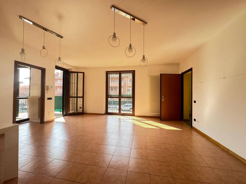 Appartamento a Saronno in Via per Saronno - Foto 3