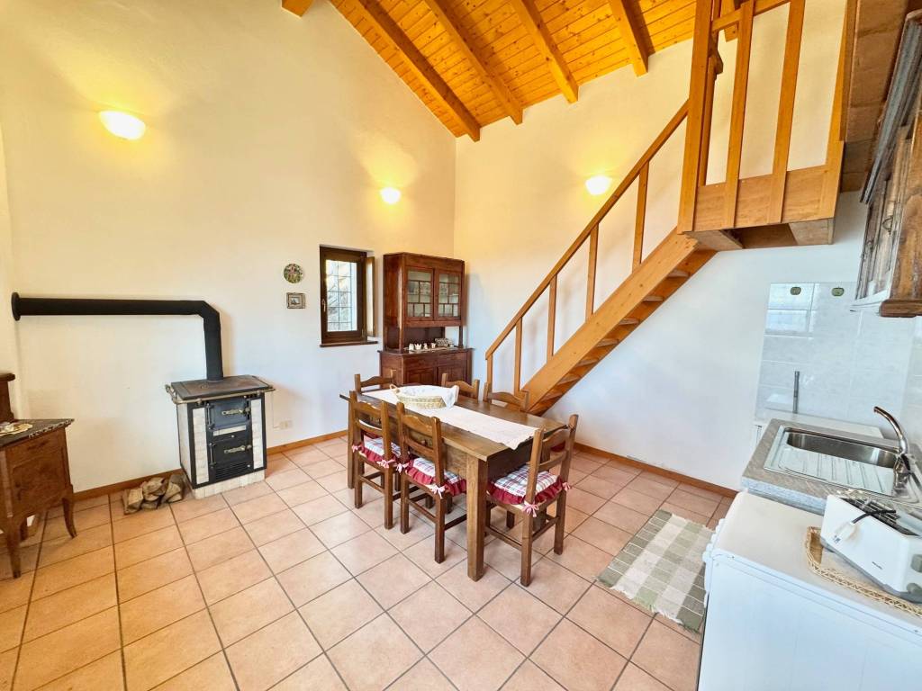 Rustico / casale a Maccagno con pino e veddasca in Località Lago d'Elio - Foto 4