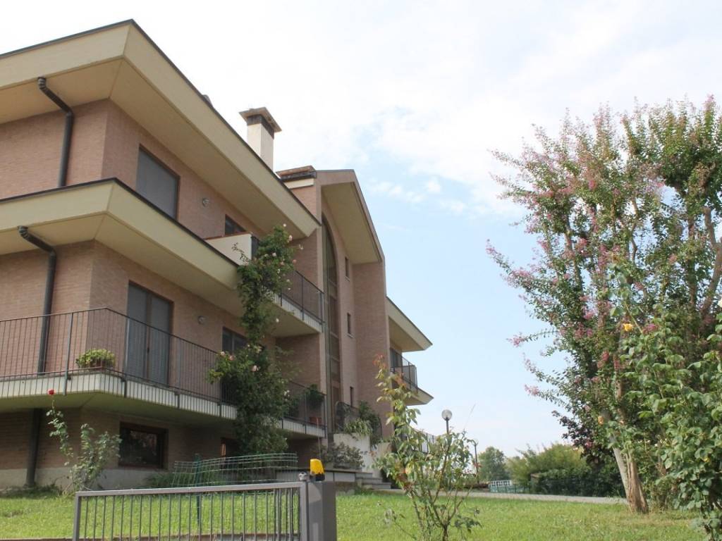 Villa a Bra in Strada Crosassa, 13 - Foto 2