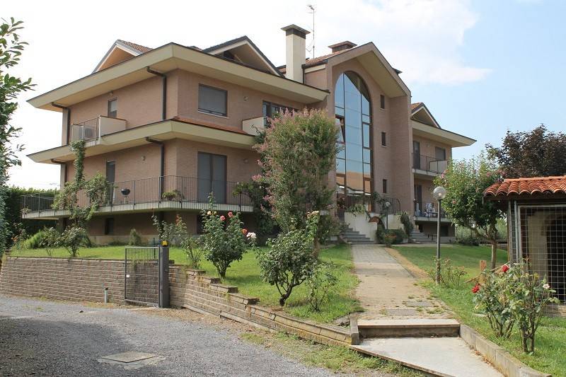 Villa a Bra in Strada Crosassa, 13 - Foto 3