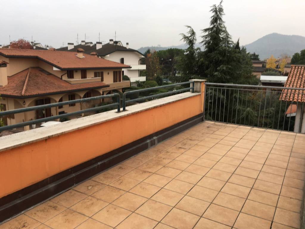 Attico / mansarda a Montegrotto terme in Via Alessandro Volta - Foto 3