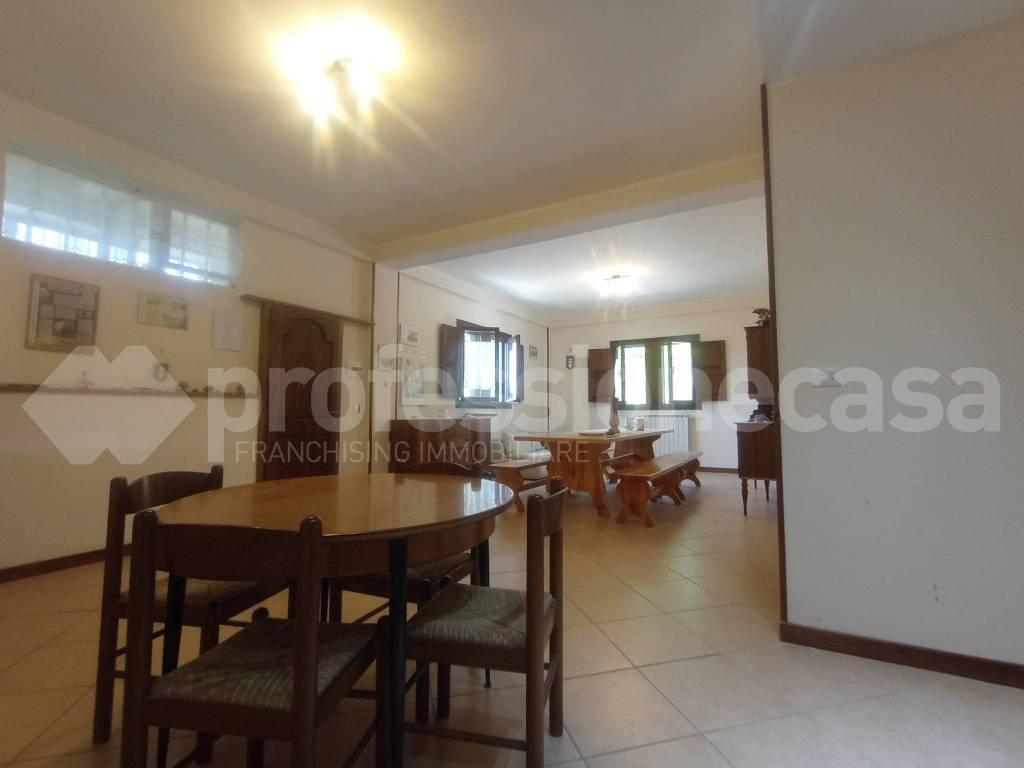 Casa indipendente a Castel di sangro in Via dello Speno, 31 - Foto 4