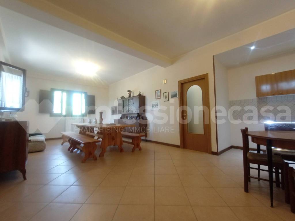 Casa indipendente a Castel di sangro in Via dello Speno, 31 - Foto 5