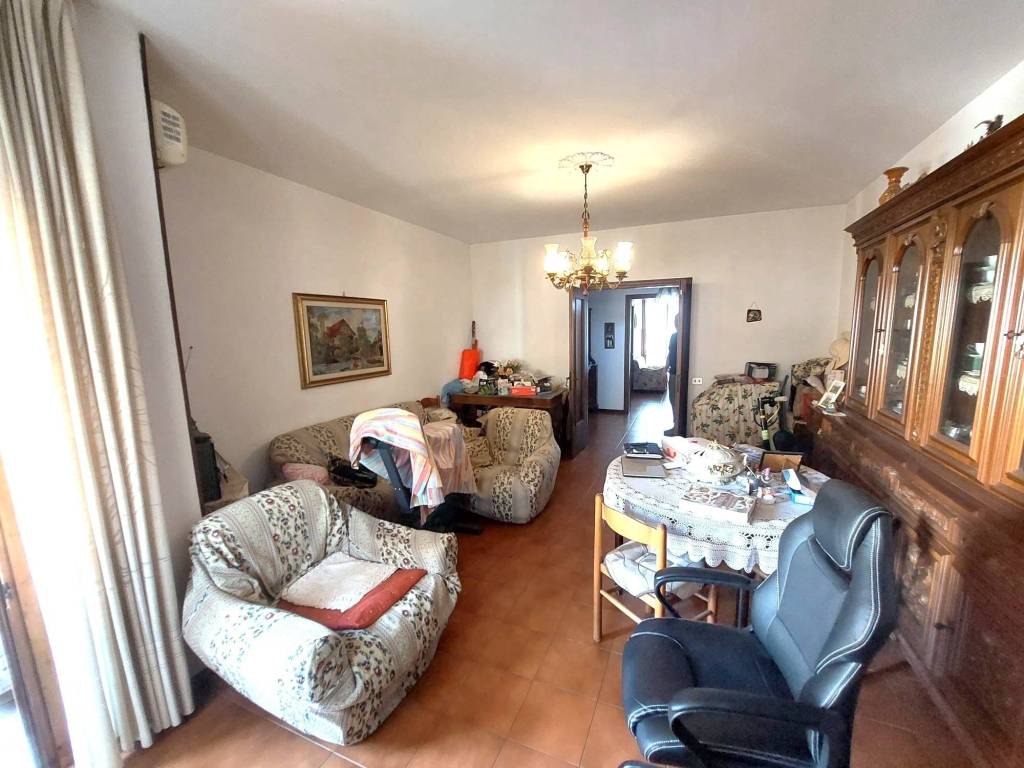 Appartamento a Prato in Via Volturno - Foto 2