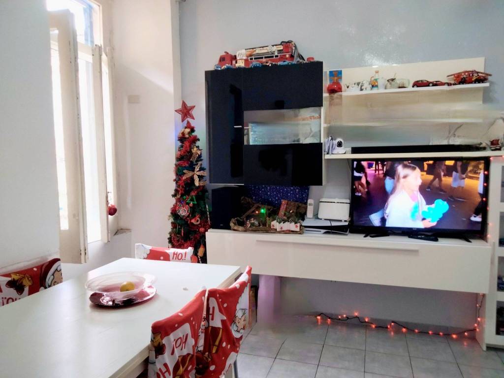 Appartamento a Salerno in Via Saverio Avenia - Foto 2