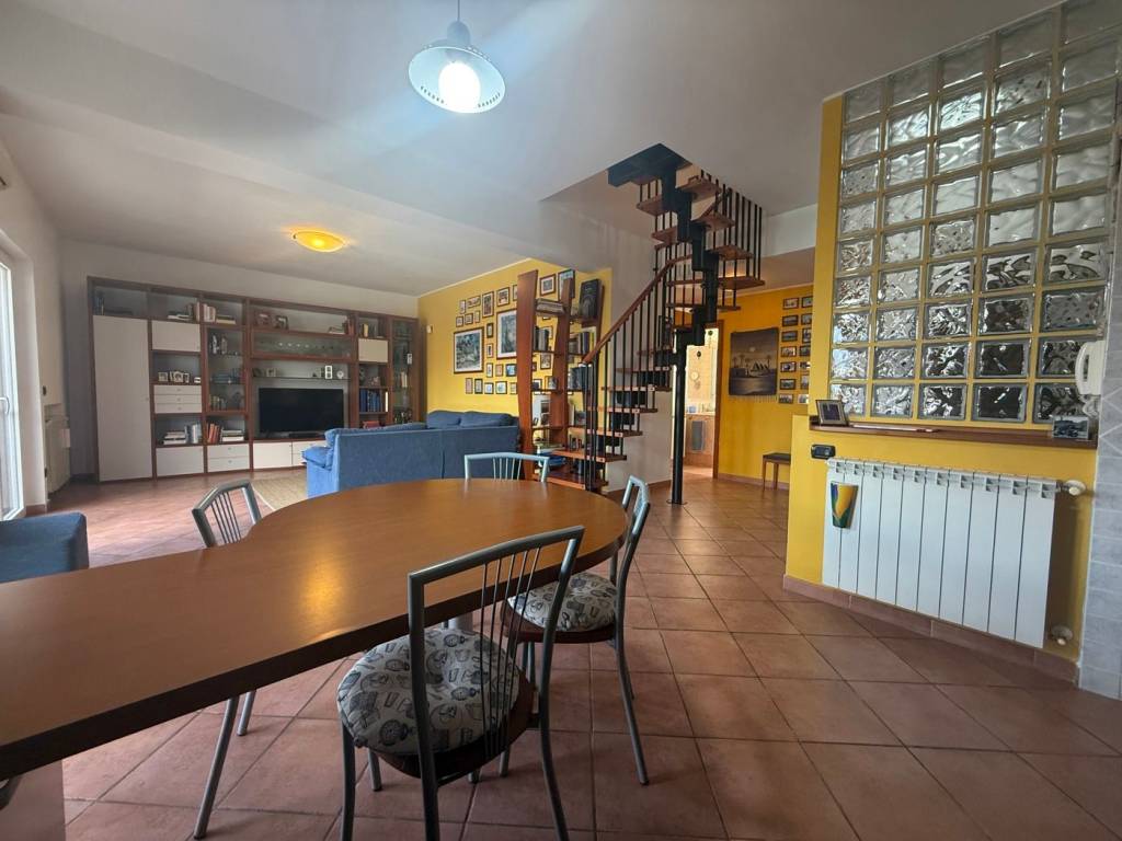 Appartamento a Valdina in via maurolico, 2 - Foto 3