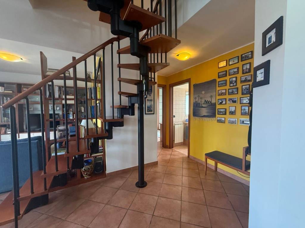 Appartamento a Valdina in via maurolico, 2 - Foto 4